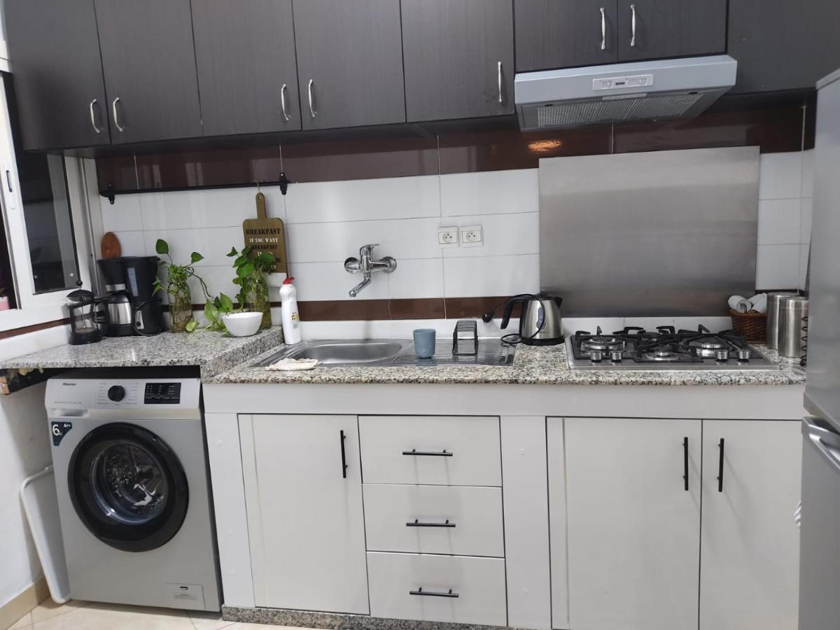 Moderne Appartement Ларач Екстер'єр фото