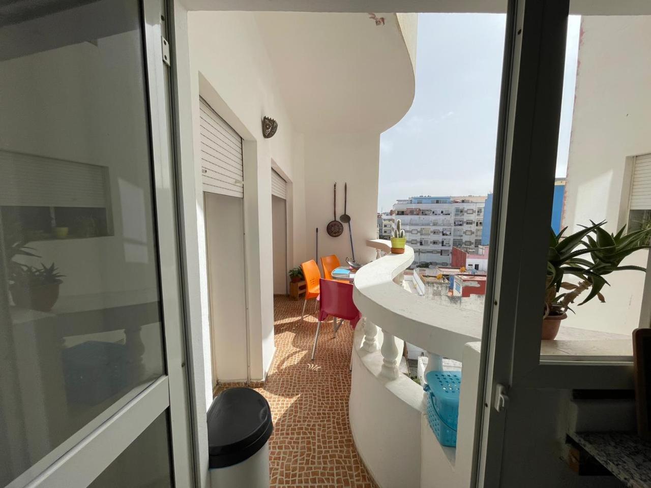 Moderne Appartement Ларач Екстер'єр фото
